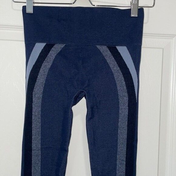 Spanx Seamless Track Stripe Leggings Womens Size Small - Picture 7 of 8